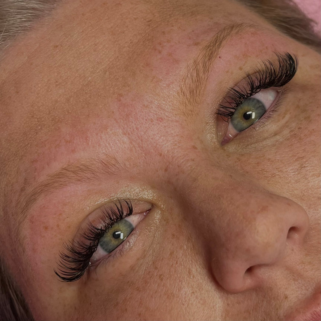 Lash Removal & Bath